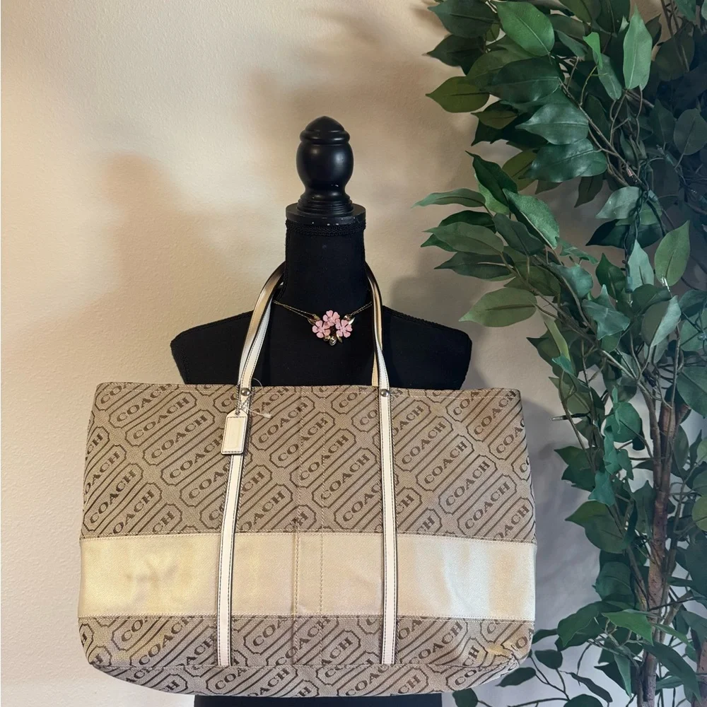 Coach Signature Lozenge Tote Shoulder Bag EUC